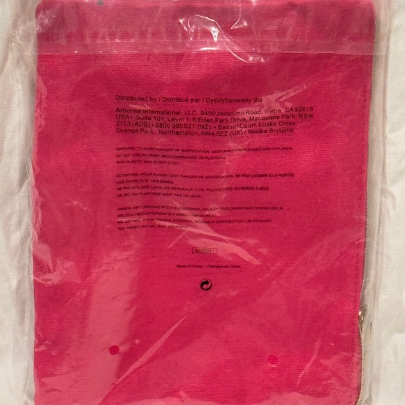 Arbonne travel makeup zipper bags. Total of 3 new in package. - Picture 2 of 2